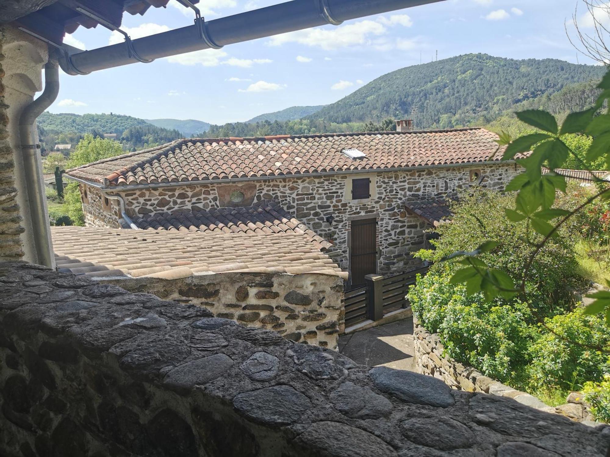 Mes Maisons Gardoises, Two Gites Sleeping 13 With Two Private Pools, Kids Room, Laundry, Disco, Free Wifi, Linen And Dog'S Are Welcome Gagnieres Екстер'єр фото