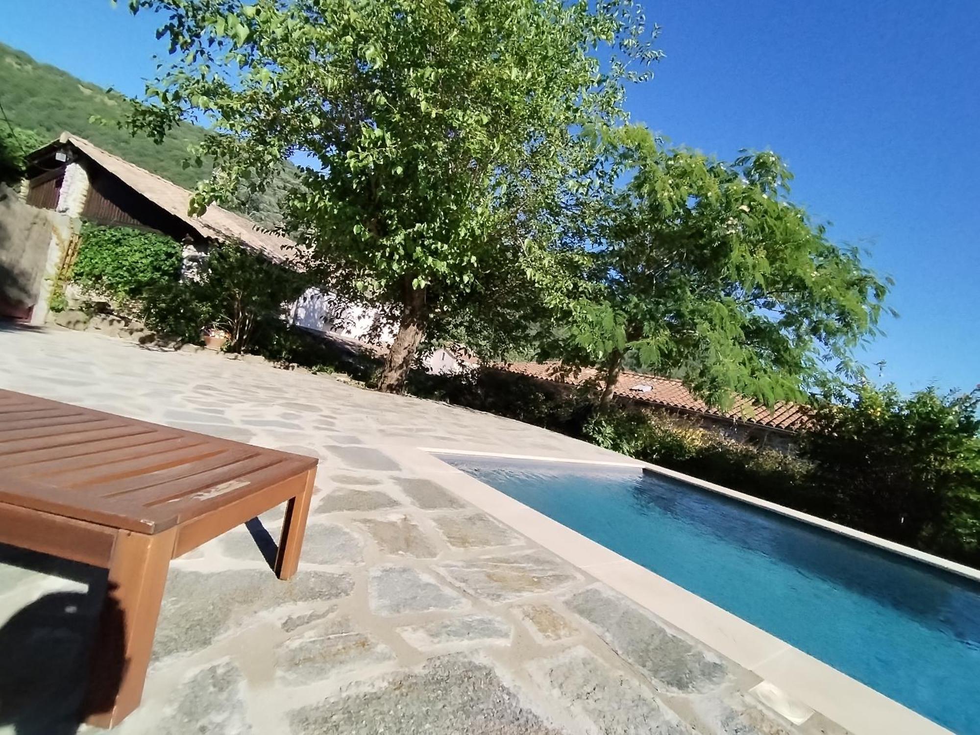 Mes Maisons Gardoises, Two Gites Sleeping 13 With Two Private Pools, Kids Room, Laundry, Disco, Free Wifi, Linen And Dog'S Are Welcome Gagnieres Екстер'єр фото